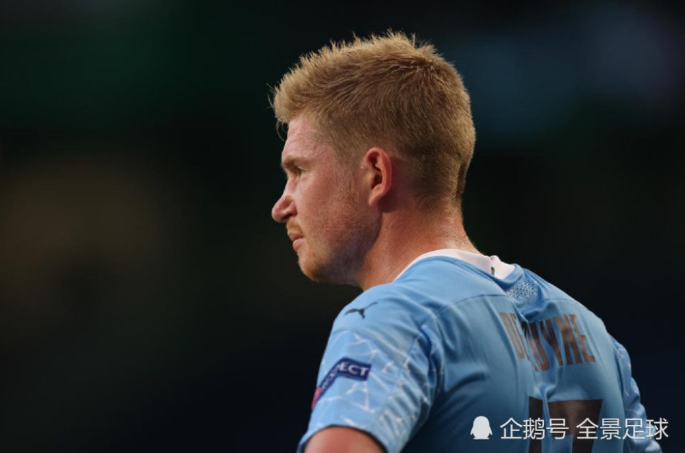 《天龙八部·归来》今晚7点100%领时装＆礼包，门派技改明日正式上线！