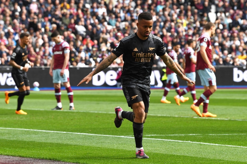 开拓者摆烂疑云：杨瀚森或迎生涯转折点，雄鹿交易暗藏玄机？